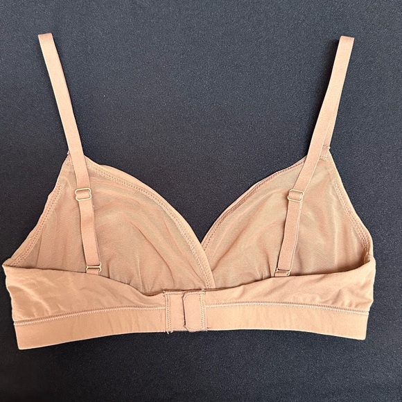 ✨ SKIMS Bralette • Like New • XS • Nude ✨ - Picture 3 of 6